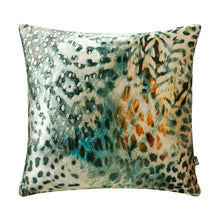 Load image into Gallery viewer, Handmade Tigers Pearl Cushion
