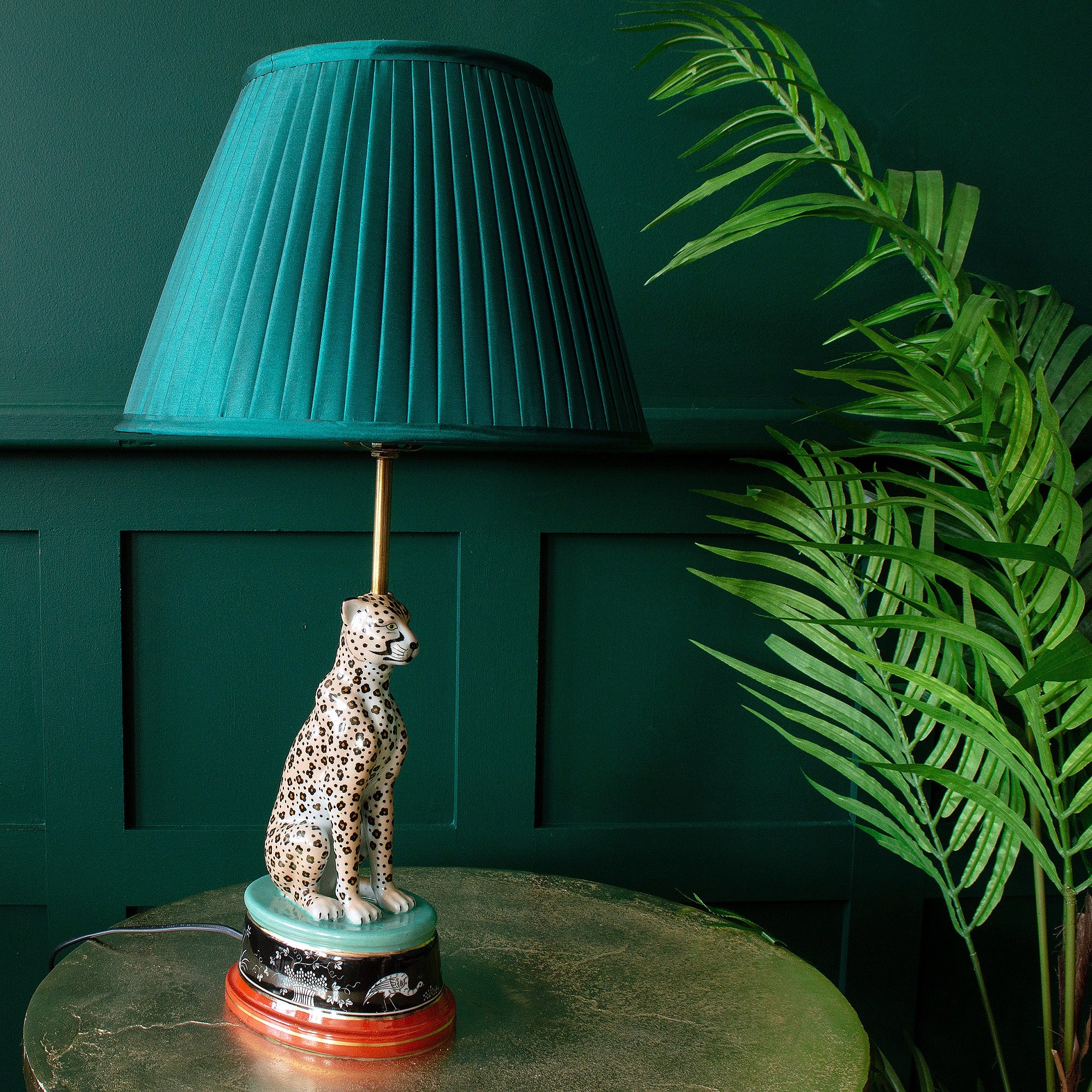 Leopard Porcelain Table Lamp | Pleated Silk Shade