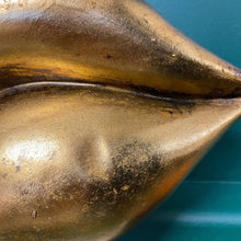 Load image into Gallery viewer, Midas Kiss Gold Lips Planter